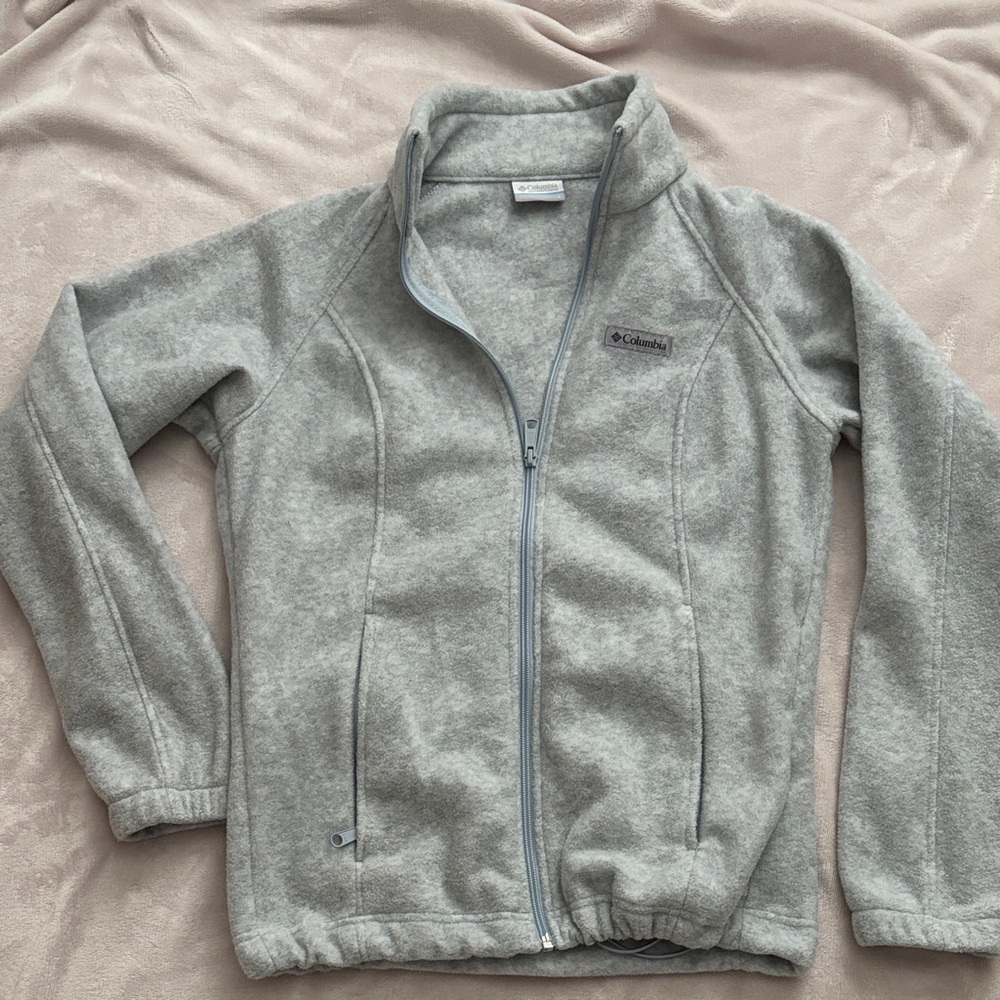 Women’s Columbia Jacket 
Size Small 
Gray